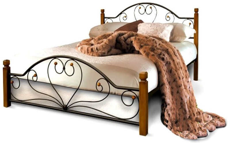 Кровать в спальню, фото